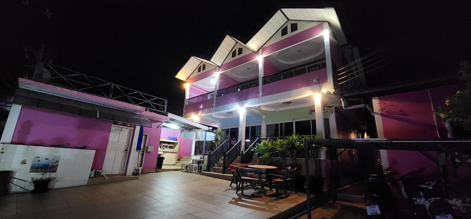 Puttaraksa Kohlarn Hotel Exterior foto